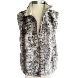 Eight Sixty Faux Fur Zip up Vest